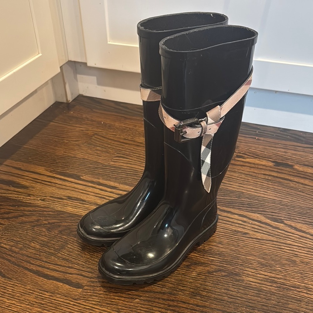 BURBERRY Rain Boots with Decorative Strap